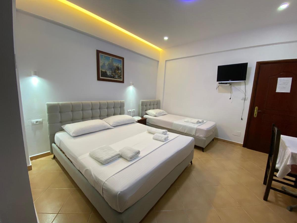 Eraldo Brahimi Apartaments クサミル エクステリア 写真