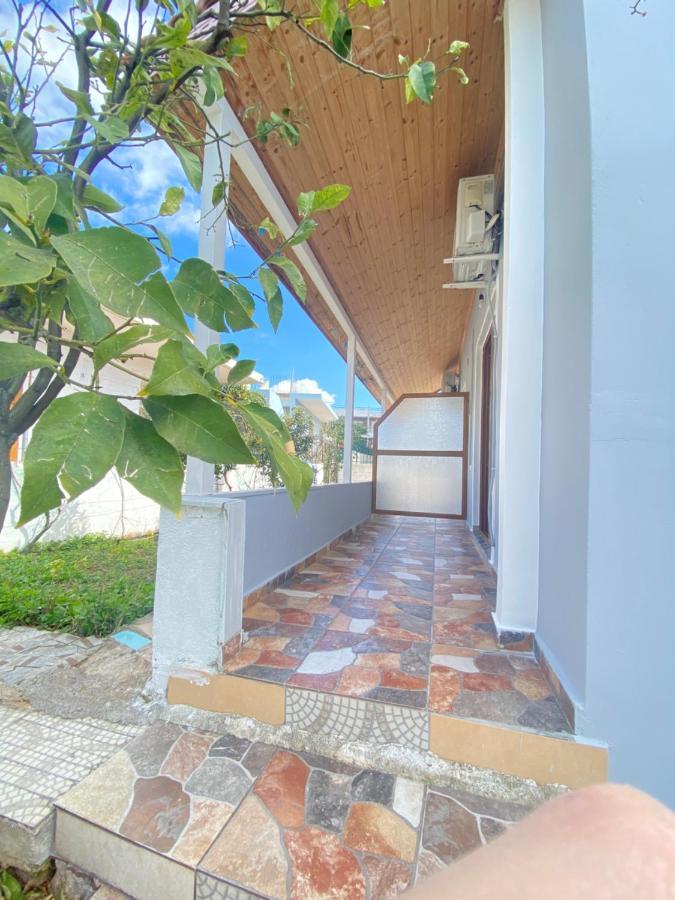Eraldo Brahimi Apartaments クサミル エクステリア 写真